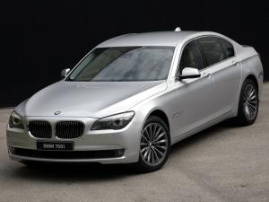 BMW 750i 2008 года